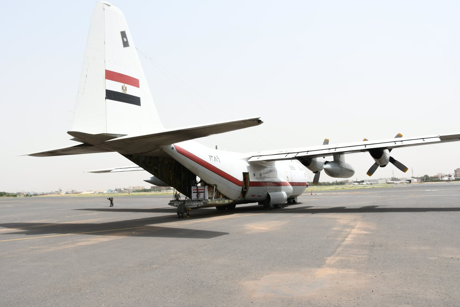 مصر ترسل 3 طائرات عسكرية فى ختام جسر المساعدات للسودان