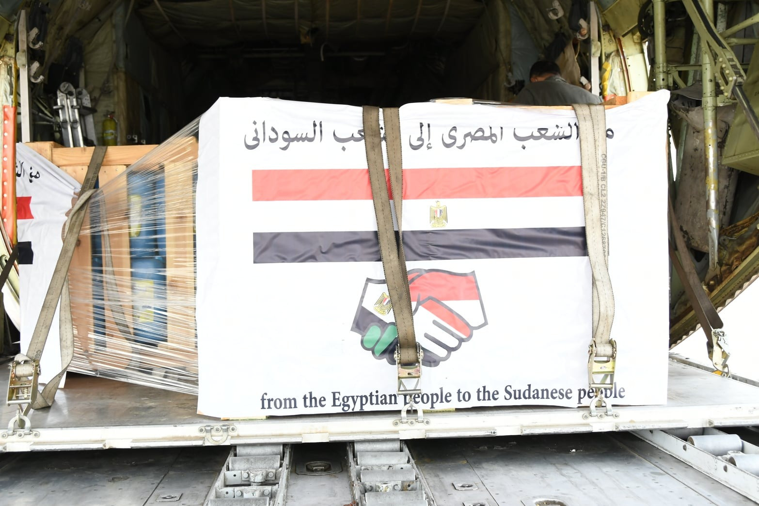 مصر ترسل 3 طائرات عسكرية فى ختام جسر المساعدات للسودان