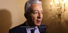 علاء عز