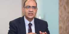 الدكتور حسام حسني