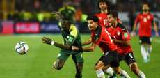 جانب من مباراة مصر والسنغال فى تصفيات كأس العالم