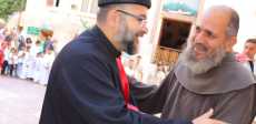 أسقف الكلدان بمصر يشارك فى احتفالات العذراء
