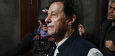 القبض على رئيس وزراء باكستان السابق عمران خان