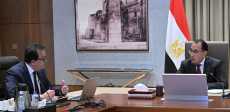 رئيس الوزراء ووزير الصحة