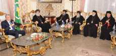 الأنبا باسيليوس يُهنئ قيادات محافظة المنيا بعيد الأضحى