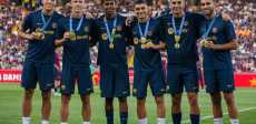 لاعبو برشلونة