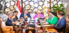 وزيرا البترول والبيئة