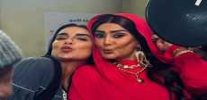 شباب امرأة