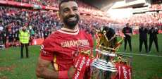 لحظة تتويج محمد صلاح بالدوري الإنجليزي والحذاء الذهبي