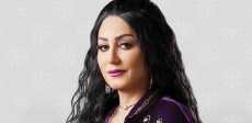 الفنانة وفاء عامر
