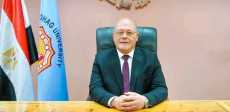 الدكتور حسان النعماني رئيس جامعة سوهاج