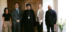 الأنبا إرميا يستقبل المسئول السياسي بالسفارة الأمريكية
