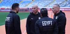 الجهاز الفني لمنتخب مصر يتفقد ملعب محمد الخامس