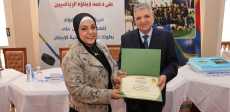 رئيس هيئة قناة السويس يكرم البطلة سارة سمير