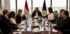 وزير السياحة خلال اللقاء