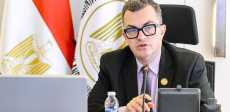وزير التخطيط خلال اللقاء