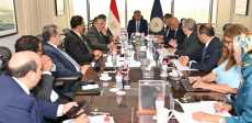 اجتماع وزير السياحة