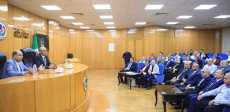 اجتماع وزير التعليم ومحافظ المنيا بقيادات المحافظة
