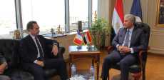 وزير السياحة والآثار يلتقي السفير الفرنسي بالقاهرة