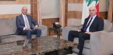 السفير المصرى يلتقى وزير الداخلية اللبنانى