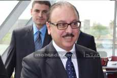 وزير الاتصالات فى برشلونة للمشاركة بمعرض الهواتف المحمولة