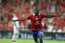 مهاجم الأهلى يرفض الانتقال للزمالك