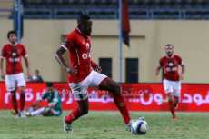 الأهلى يعاقب أجاى