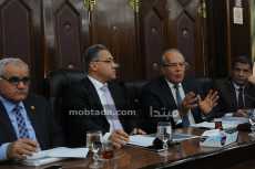 البرلمان يتوعّد النبّاشين فى القمامة.. ويطالب شرطة البيئة لضبطهم