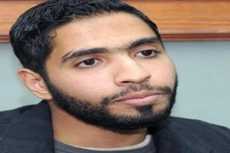 المتاجر بالغلابة.. عبد الرحمن عز فى نزهة مع كلب!