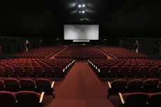 خلط الفن بالسياسة.. السينما اللبنانية تغلق أبوابها فى وجه هؤلاء!