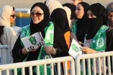 صور| يوم تاريخى.. مشجعات سعوديات فى ملعب «الجوهرة»