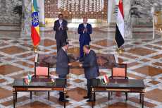 نشاط الرئيس فى أسبوع.. استقبل أبو مازن ووقع مذكرات تفاهم مع إثيوبيا