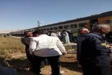 صورة| السيطرة على حريق فى جرار قطار بالأقصر