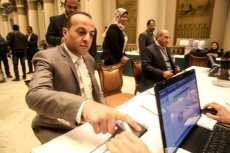برلمانى يطالب بمحاسبة الداعين لمقاطعة الانتخابات: يفسدون فرحة المصريين