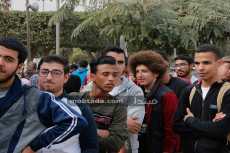صور| إقبال شبابى كبير على توقيع يونس الطبعة الـ20 من «نادر فودة 3»
