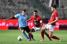 قطار الأهلى يستعد لمحطة الداخلية فى الكأس