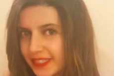 والدة الطالبة مريم: شرطة لندن تتواطأ مع الفتيات لطمس معالم الجريمة