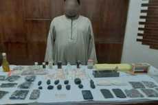 ضبط عاطل يصنع الحشيش فى منزله