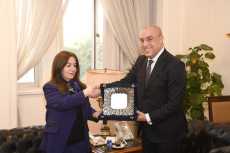 وزير الإسكان لنظيرته العراقية: تنفيذ 1.3 مليون وحدة سكنية بأنواعها منذ 2014