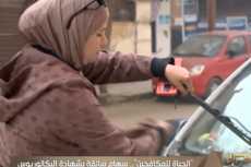فتاة صعيدية بـ100 راجل.. تعمل سائقة سيارة للإنفاق على أسرتها (فيديو)