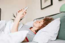 ماذا يحدث عند استخدام الهاتف صباح يوم الامتحان؟