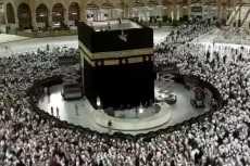 مراسم تغيير كسوة الكعبة المشرفة من المسجد الحرام بـ مكة المكرمة (بث مباشر)