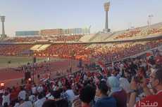 نجوم الكرة المصرية وقيادات الرياضة يشاركون في تكريم المنتخب باستاد القاهرة (فيديو)