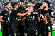 الزمالك ضد إيه إس بورت.. الأبيض يتقدم بثنائية في الشوط الأول (فيديو)