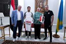 بعثة الزمالك تلبي دعوة سفيرة مصر في كيجالي بعد الفوز على الجيش الرواندي (صور)