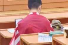 بسبب «الشمس المشرقة».. الجيش الصيني يهاجم طالباً في جامعة موسكو