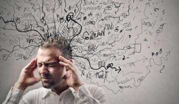 عندما يتحول العقل لساحة مزدحمة.. كيف نتخلص من التفكير الزائد والمُرهق؟