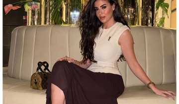 ميرنا نور الدين تبهر جمهورها بصورة أبيض وأسود