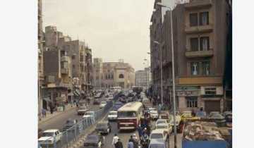 فيديو نادر يكشف عن الحياة في شوارع القاهرة عام 1981
