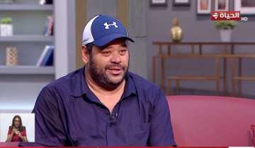 محمد ممدوح: زوجتي وزيرة البيت.. ومليش شخصية أمام «كاميليا»